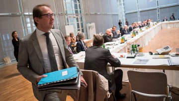 Konferenz: Verkehrsminister gegen blaue Plakette