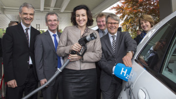 Deutschlands erste Autobahn-Wasserstofftankstelle