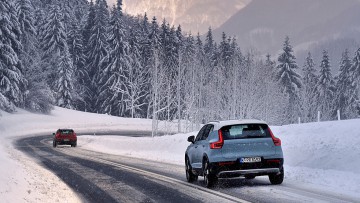Bußgelder bei Schnee und Eis: Reifenwechsel-Faulheit kann teuer werden