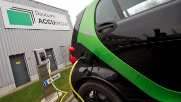 Elektrooffensive: Daimler plant zwei weitere Batteriefabriken