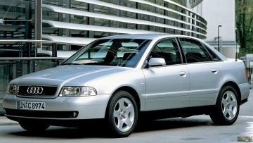 Audi-Rückrufe: Fehlerhafte Airbagauslösung und möglicher Antriebsausfall 