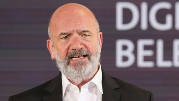VW-Konzern: Betriebsratschef Osterloh geht zur Lkw-Sparte