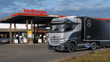 Wasserstoff-Lkw: Daimler verbündet sich mit Total