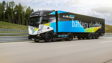 "eActros LongHaul": Daimler Truck stellt E-LKW für den Fernverkehr vor 