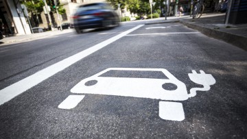Umstieg auf E-Fahrzeuge: Brüssel billigt Unterstützung für Firmen