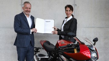 Triumph-Vertrieb startet im Frühjahr 2022: Feser-Graf baut Motorradgeschäft aus