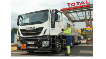 Logistik: Hoyer verlängert Vertrag mit Total in Deutschland