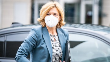 Pkw-Flotte der Bundesminister: Julia Klöckner hat klimaschädlichsten Dienstwagen