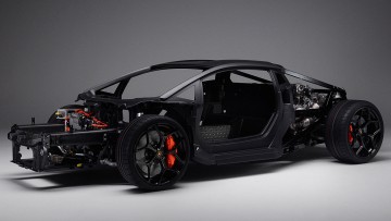 Neuer Lamborghini-Supersportler: Viel Carbon und vier Motoren
