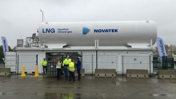 Zukunft Erdgas: LNG-Tankstelle in Rostock eröffnet