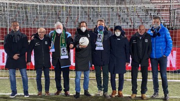 Kooperation: die Bayerische bleibt dem TSV 1860 München treu
