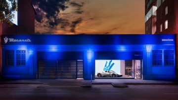 Maserati zeigt neues Store-Konzept: Mehr Kunstgalerie als Autohaus