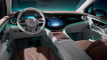 Mercedes EQE SUV: Erste Ansichten vom Innenraum