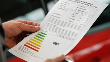 Pkw-Effizienzlabel: Mehr Fahrzeuge in besseren Klassen 