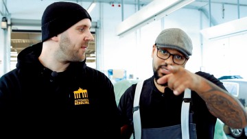 Autohaus Berolina: Begeisterte Mitarbeiter wie John und Rasheed