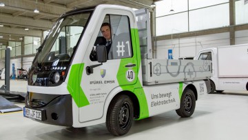 Mosolf Gruppe: Tropos übergibt erstes E-Nutzfahrzeug