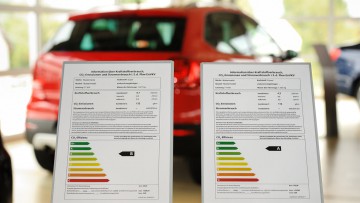 Dena: Neue Kraftstoffpreise beim Pkw-Label