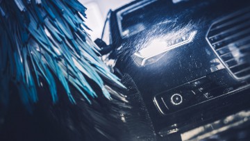 Autowäsche im Winter: Salz weg bei Tauwetter