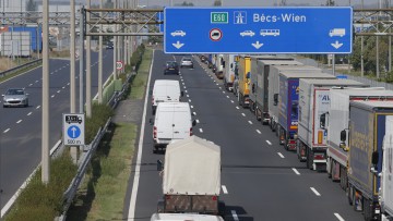 Weiter Lkw-Wartezeiten zwischen Österreich und Ungarn
