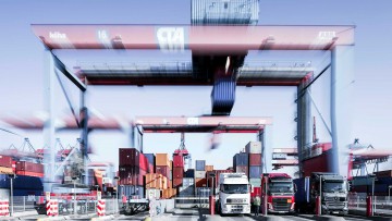Hafen Hamburg führt Slotbuchung für Container-Trucker ein 