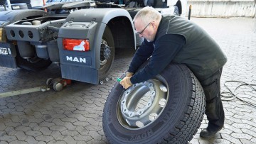 Bulgarien verschäft Reifen-Vorschriften