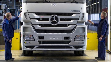 Daimler feiert erweitertes Lkw-Entwicklungs- und Test-Zentrum