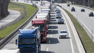 Tirol verbietet ab 2021 Nachtfahrten mit Euro-6-Lkw 