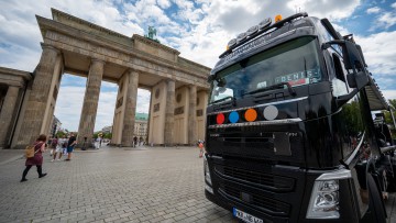 Lastwagenkorsos durch Berlin – Protest gegen Dumpinglöhne