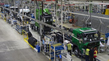 Volvo profitiert von starker Lkw-Nachfrage 