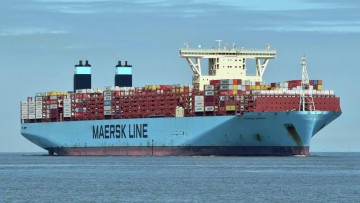 Containerschiff vor Wangerooge auf Grund gelaufen 