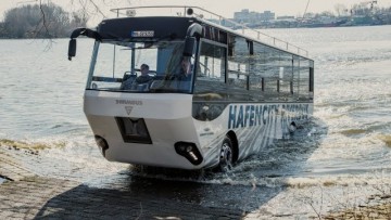 Ein Bus geht baden - Mit dem Hafencity Riverbus auf Stadtkreuzfahrt