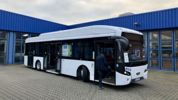 NIAG testet Elektrobusse im Linienbetrieb