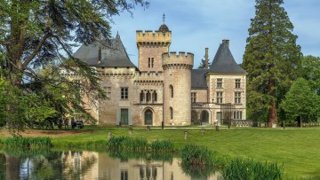 Périgord: Reisen zu tausend und einem Schloss ...