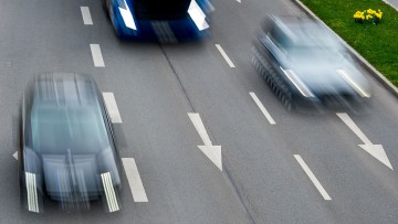 Illegale Pkw-Rennen: Relative Höchstgeschwindigkeit für Strafe entscheidend