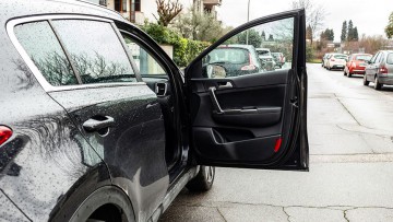 Dooring-Unfall: Autofahrer haftet allein
