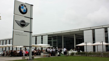 Händlerqualifizierung: BMW feiert zehn Jahre Trainingsakademie