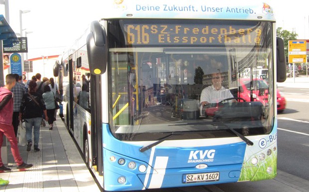 Zehn Elektrobusse für die KVG Braunschweig