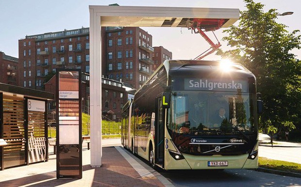 Volvo kündigt neuen Elektro-Gelenkbus an