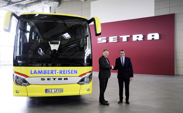 Drei neue Reisebusse für Lambert