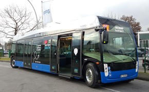 Hochbahn: Elektro-Bus Aptis im Testeinsatz