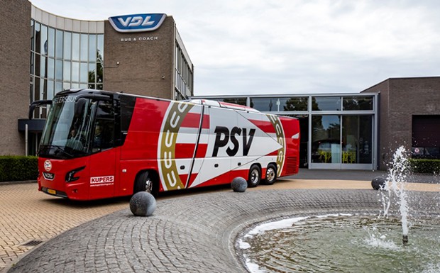 VDL Bus & Coach liefert neuen Mannschaftsbus für PSV Eindhoven