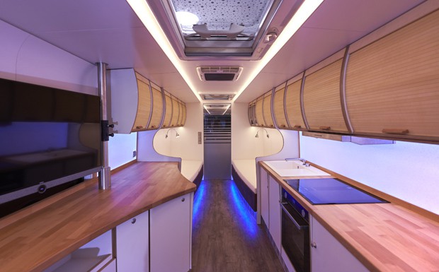 BMC: Neoplan Tourliner wird zum luxuriösen Reisemobil