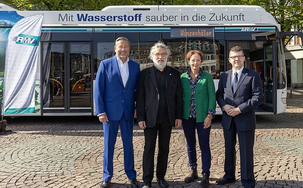 Erster Brennstoffzellenbus in Hessen
