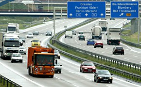 Verkehrsgerichtstag empfiehlt Tempo 80 für LKW