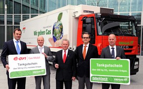 Neuer Erdgas-Truck für die Lebensmittelspedition Meyer Logistik