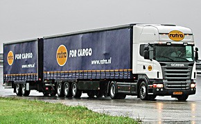 Niederlande lassen 25-Meter-LKW fahren