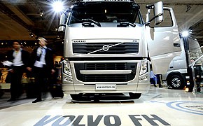 Volvo-Lastwagen rollen wieder mit hohem Gewinn 