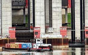 Binnenschifffahrt: Mehr Güter über den Elbe-Seiten-Kanal 2008