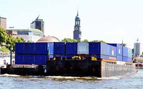 Senat will mehr Binnenschifffahrt im Hafen Hamburg