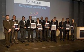 Daimler zeichnet besten Dienstleister der europäischen Transportlogistik für Fahrzeuge aus